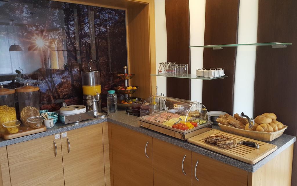 Gasthof-Pension Silvia Haibach ob der Donau Bagian luar foto