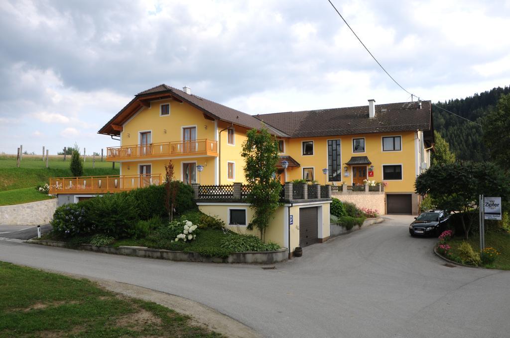 Gasthof-Pension Silvia Haibach ob der Donau Bagian luar foto