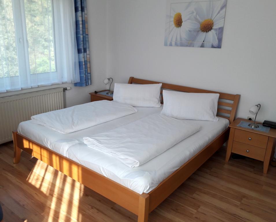 Gasthof-Pension Silvia Haibach ob der Donau Bagian luar foto